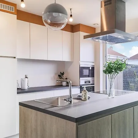 In With Kitchen