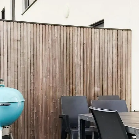 In With Kitchen De Panne