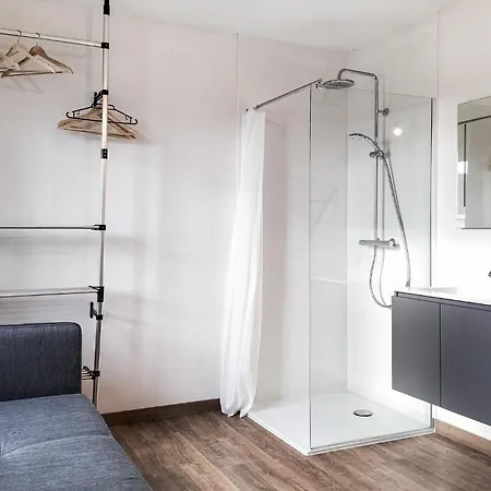 In With Kitchen De Panne